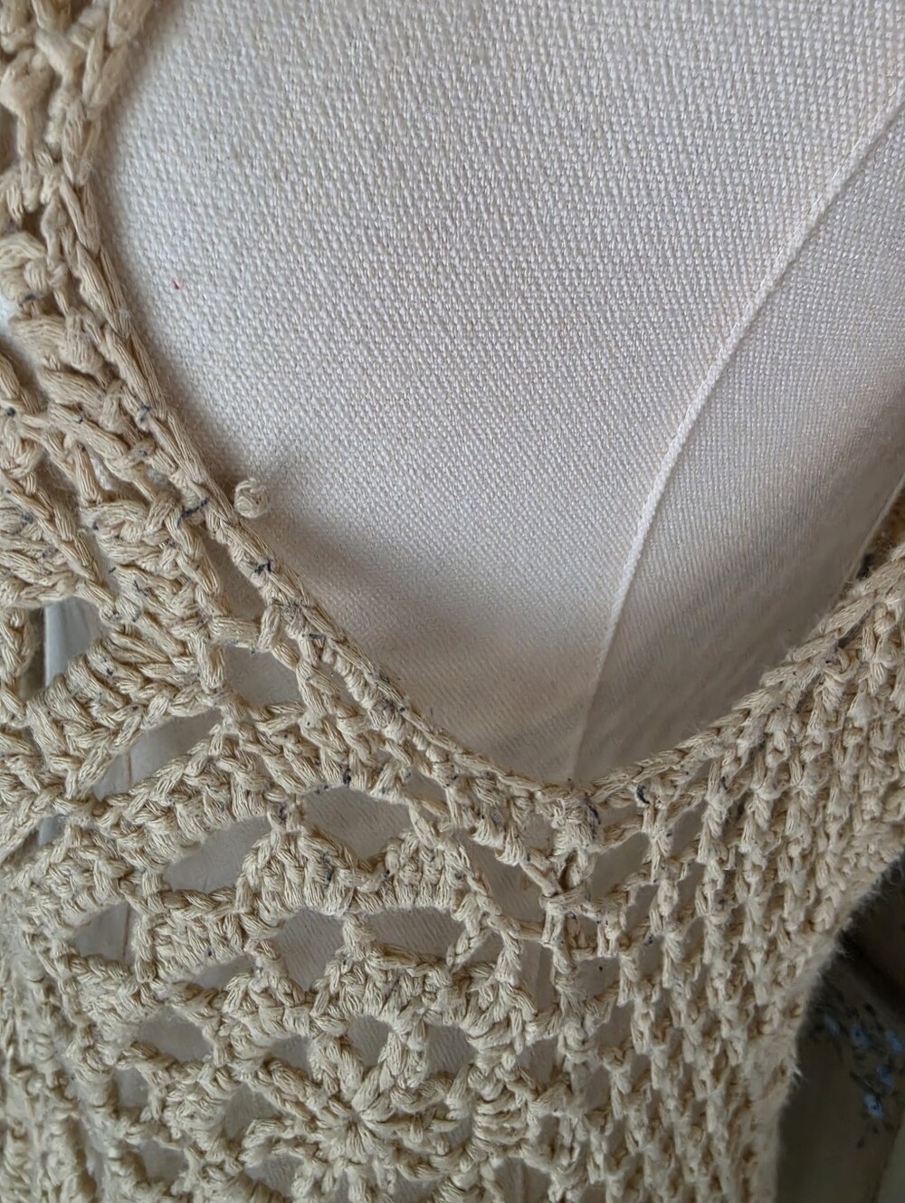 Vintage Crochet Vest - Picture 4 of 5